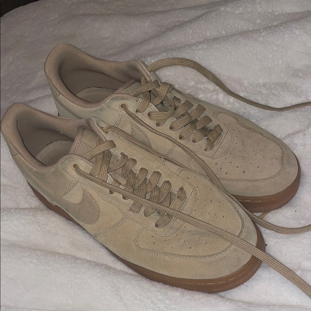 Nike Air Force 1 ‘07 LV8 Suede Mushroom (almost brand new)